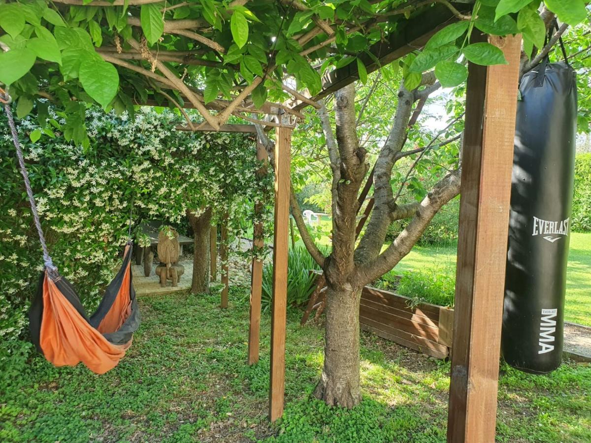 La Cabane du Pesquier en Provence Caumont-sur-Durance Exterior foto